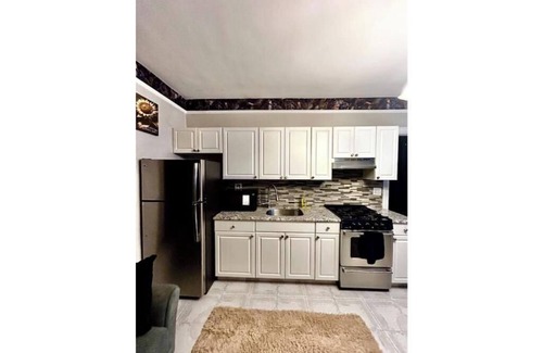 Williamsbridge Apartment | 40% Off JfK/LaGuardia/NyC/Manhattan/Bronx