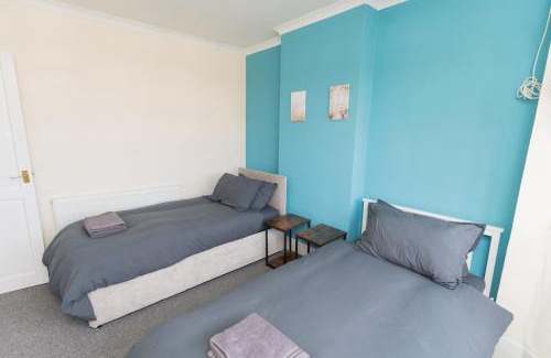 Olton House | 40 Percent Off Monthly, Large House, Free Parking