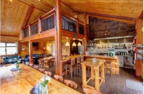 Klijndijk Cabin | 400 m² Lodge ∙ 10 bedrooms ∙ 30 guests