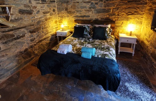 Oleiros House | 400 year old 3-bedroom farmhouse Central Portugal