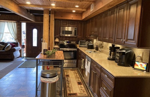 Hidden Valley Apartment | 401 Gardner Road, Somerset