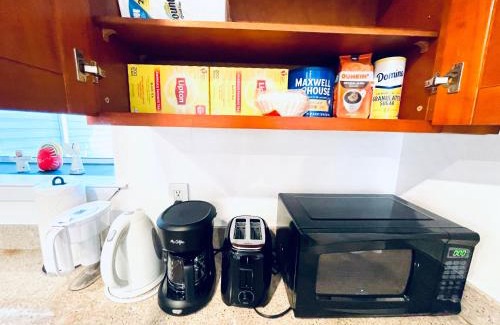 South Sundale House | 40223 Fremont Entire Coze 3brs house Free Parking nd AC