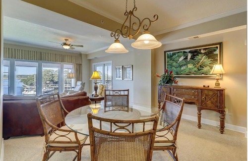 Shelter Cove Villa | 403 Main Sail
