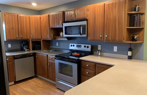 Watkins Glen House | 405 S. Madison, Suite A