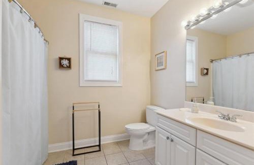 Wildwood Crest Apartment | 407 E Palm Rd, Unit 107
