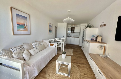 Saint-Gilles-Croix-de-Vie Apartment | 40m2 top floor luxury apartment with SEA VIEW