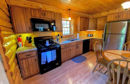 Twin Mountain Cabin | 40PL Log cabin - AC, in the White Mountains,
