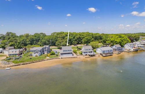 Onset House | 41 East Boulevard Onset- The Glam Shack