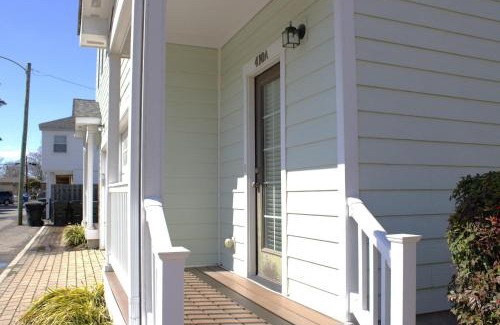 Northeast Virginia Beach House | 410A The Jetty House