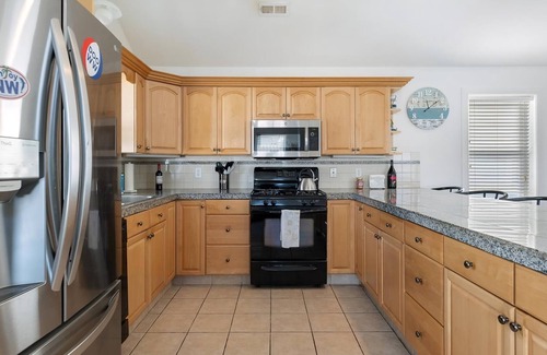 North Wildwood Condo | 414 E 17th Ave, 2nd Floor