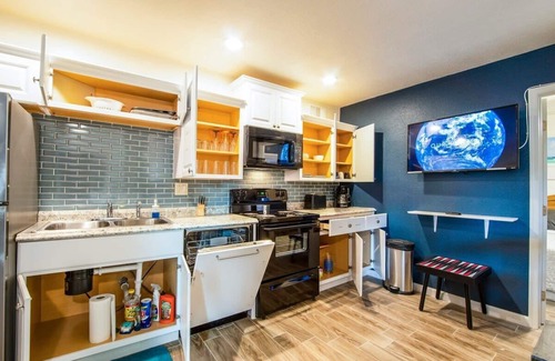 Casa Grande Condo | 41B - Casa Grande modern 1bd condo heated pool