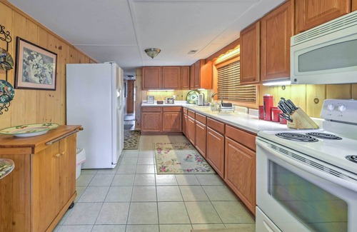 Bakersville House | 42 acres with Dramatic Mtn. Views.Close to Appalachian Trail