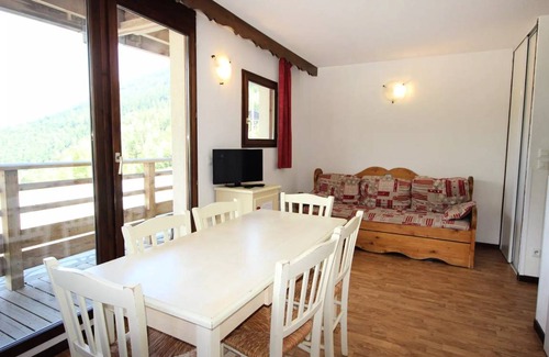 Villarodin-Bourget Apartment | 42 m² Apartment ∙ 2 bedrooms ∙ 6 guests