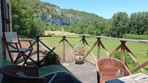 Saint-Cirq-Lapopie Bed & Breakfast | 42 m² Bed and breakfast ∙ 4 guests