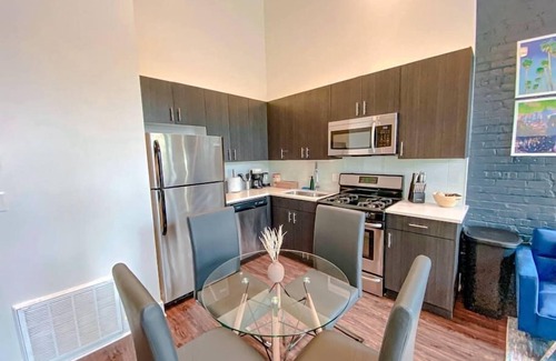 Near South Side Apartment | 420 friendly beautiful unit with optional parking and sleeps 6