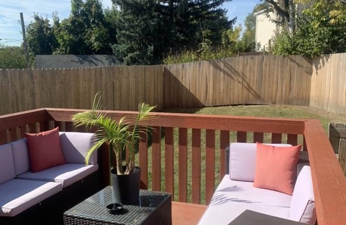 Mount Oliver House | 420 FRIENDLY /ROMANTIC GETAWAY/GREAT HOSTING SPACE