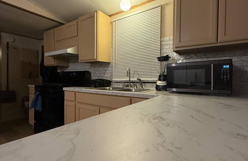 Belleville House | 420 Oasis - Charming 3 bed 2 bath Home, WiFi - 420 Friendly