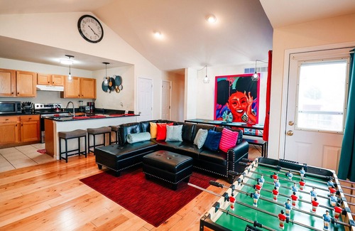 Berkley House | 420 PS5 Hottub Arcade Theater PoolTablePinball