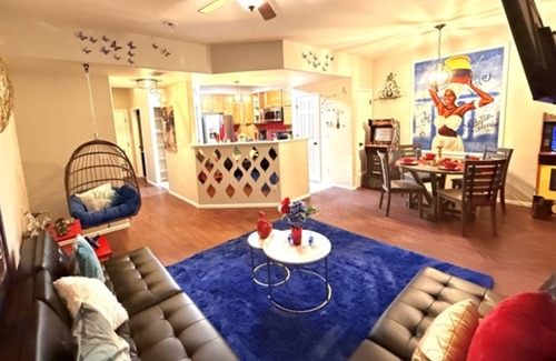 Thornton House | 420Friendly HotTub Home Game Arcade