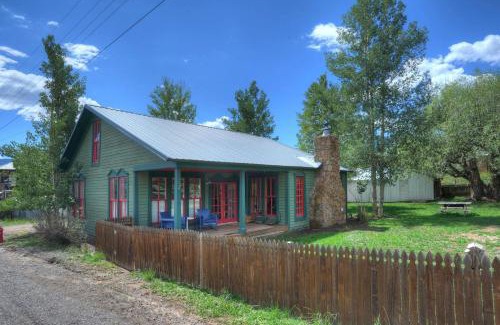 Creede House | 421 Capital Ave