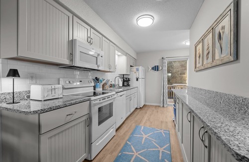 Duck House | 4211- Family Duckster, Conveniently located Duck condo rental perfect for you and your family!