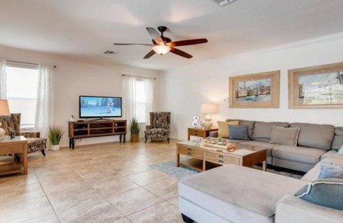 Watersong House | 427 Wonderful 6 Bedroom near Disney