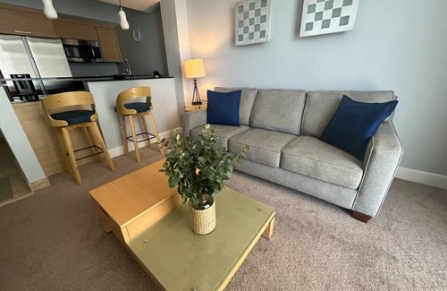 Sunny Isles Beach Condo | 42b Beachfront Marenas one bedroom apartment