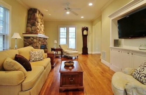 Chautauqua House | 43 Janes 4 Bedroom Home by Redawning