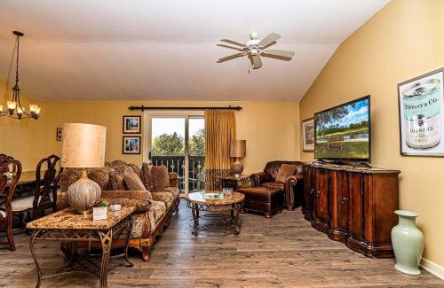St. Augustine House | 4304-1P Top floor 1 BR with private balcony