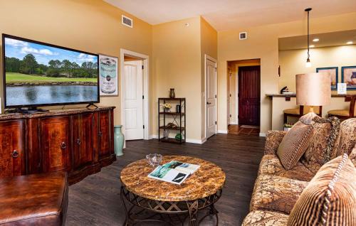 St. Augustine House | 4304-1P Top floor 1 BR with private balcony