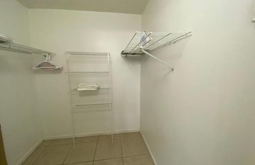 Trailer Estates Apartment | 4330 Shorewalk lakeview condo close to IMG and Beach