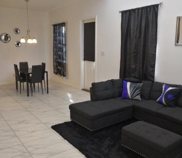 Irving House | 4375 Hebron St