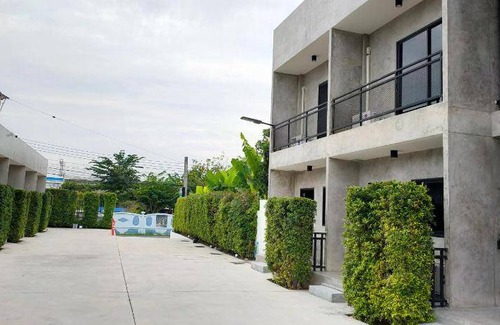 Prawet Resort | 44 m² Resort ∙ 5 guests