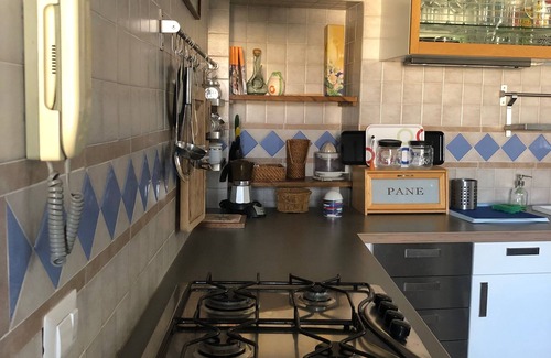 Castellabate Historic Centre House | 44 Steps Holiday Home - terrace with sea view, equipped kitchen, desk with wifi
