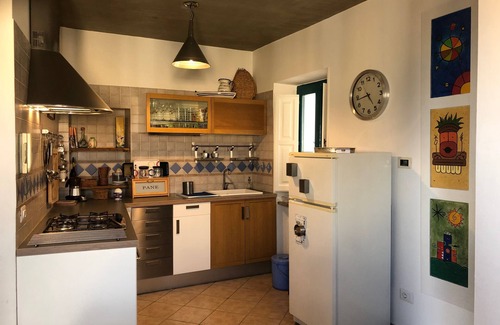 Castellabate Historic Centre House | 44 Steps Holiday Home - terrace with sea view, equipped kitchen, desk with wifi