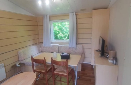 Ivry-la-Bataille Apartment | 442 - Mobilhome Cosy 2 bedrooms/5 pers TV Wifi