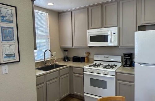 Oceano Condo | 444 Pier Ave #610 Lagoon View and Ocean Breeze!