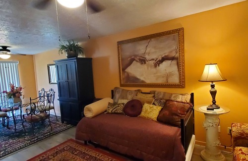 Parker House | 4492 Extended Stay & Vacation Rental near Tyndall AFB
