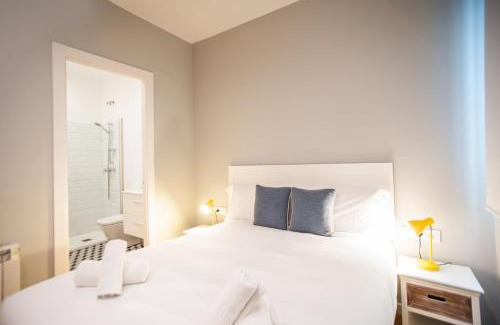 La Sagrada Familia Apartment | 44MAL1084- Bright 2BR apartment