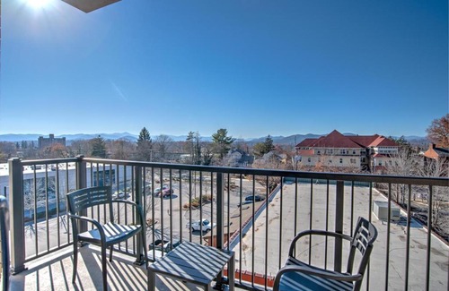 Asheville House | 45 Asheland Avenue Unit 500