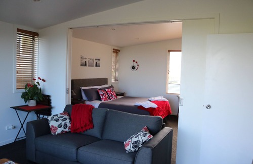Mahurangi West Bed & Breakfast | 45 minutes from Auckland yet a world away from the city