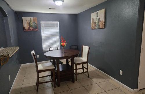 Houston House | 4507 springridge rd
