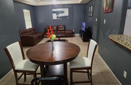 Houston House | 4507 springridge rd