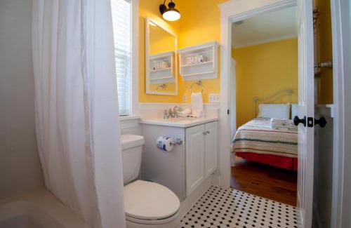 Saint Helena Island House | 46 Davis Love Cottage