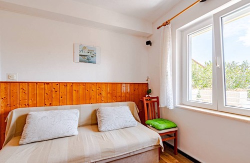 Cove Tri Zala (Zrnovo) Apartment | 46 m² Apartment ∙ 2 bedrooms ∙ 6 guests