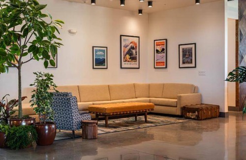 Coxsackie Hotel | 46 m² Hotel ∙ 10 guests