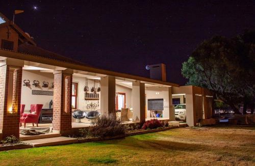 Vredefort Villa | 466 Vaal de Grace