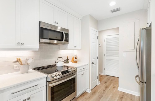 Kiawah Island Condo | 4676 Tennis Club: $150 Beach Gear/Bike Credit, Lagoon Views, Stylish Design!