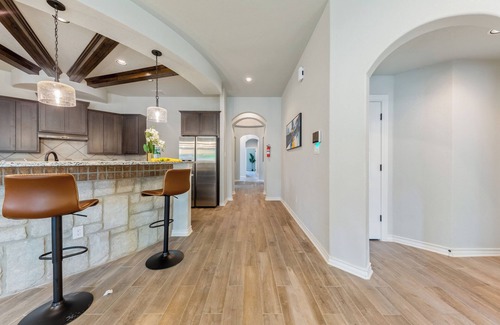 Medina Valley House | 4722 Modern Comforts in San Antonio