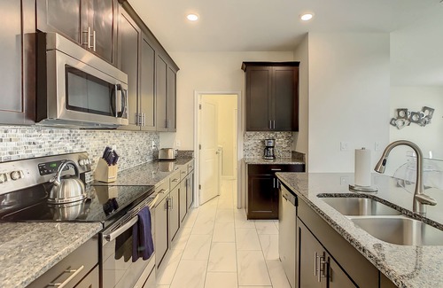 Kissimmee House | 4766 - 5 Bedroom Pool Home in Storey Lake Resort Under 10 Minutes to Disney